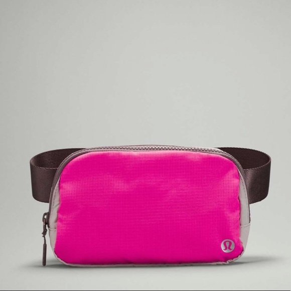 lululemon athletica Handbags - Lululemon everywhere belt bag pow pink NWT